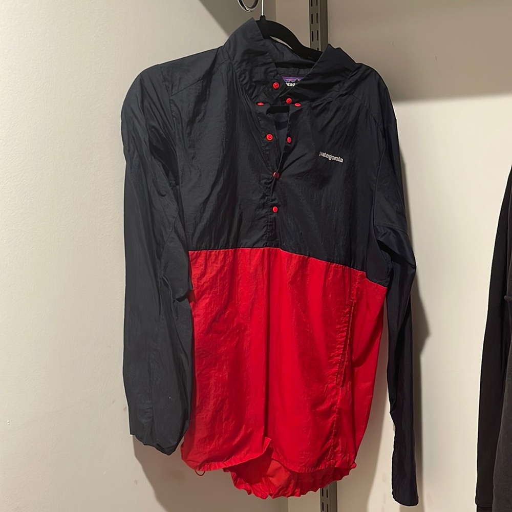 Medium men’s Patagonia windbreaker